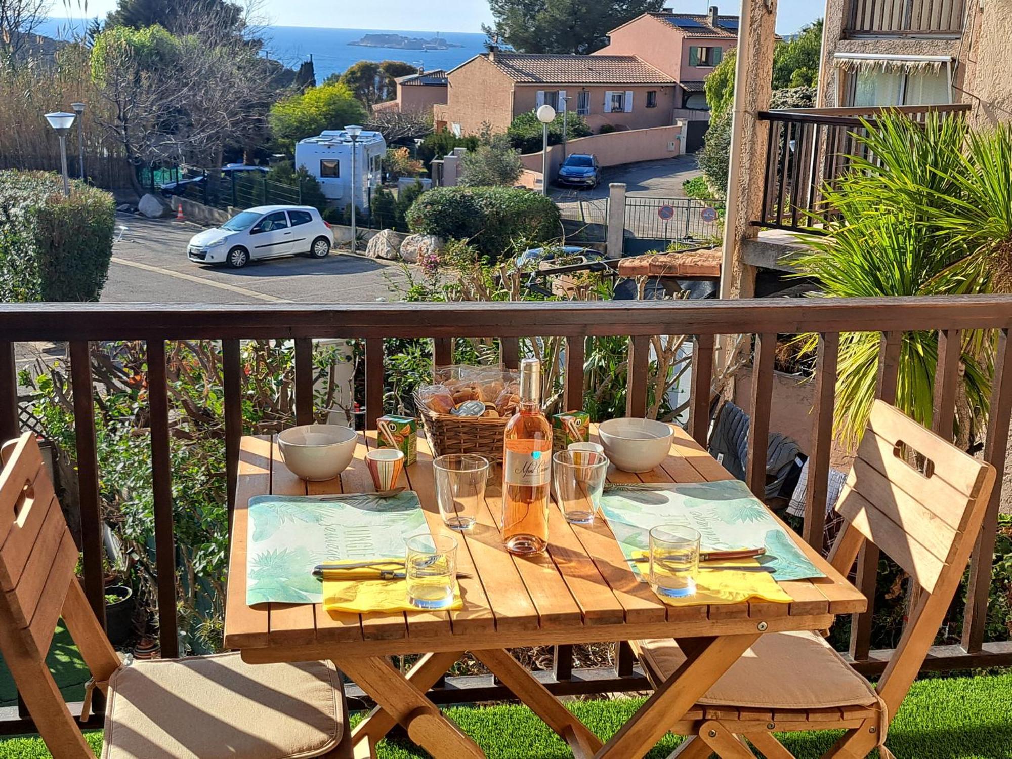 Sanary Bandol Plein Sud Lägenhet Exteriör bild